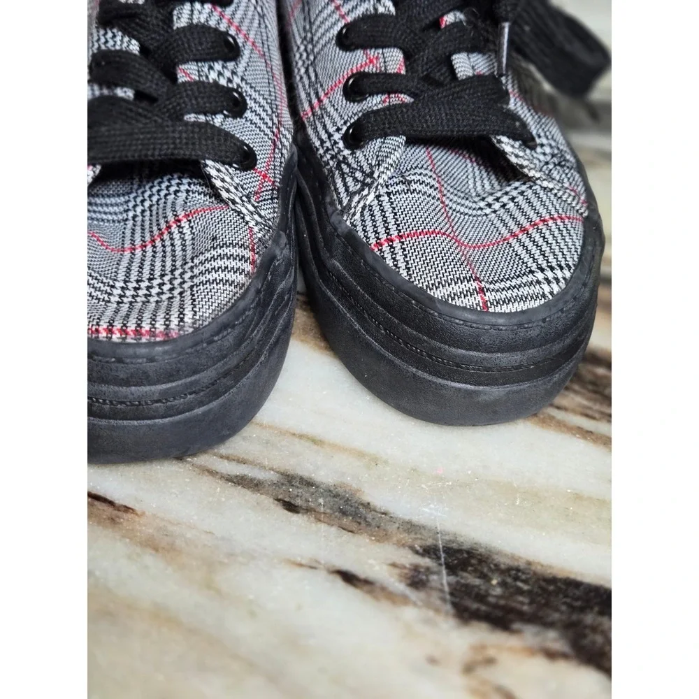 RDxCaligirls Fender Glen Plaid Low Top Platform Sneakers‎ Grey Red Black US 8.5